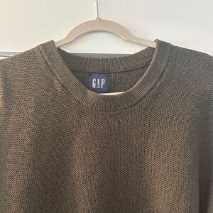 GAP Men's Dark Olive Crewneck Sweater
